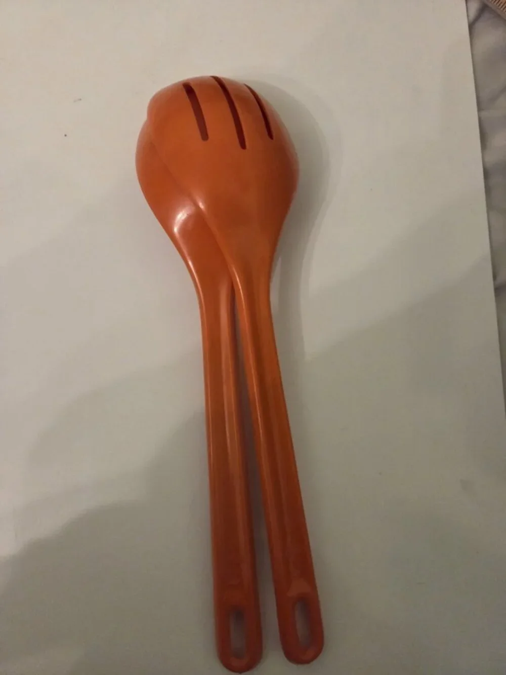 Pair vintage Rubbermaid Retro Orange Kitchen Cooking Soups Serving Slotted Spoon